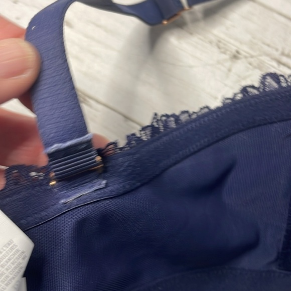 Aerie Navy Lace Bra - Picture 4 of 11